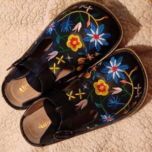 CBB10- Alegria Floral Mule Clog Floral Nursing Shoes 37 / 6.5